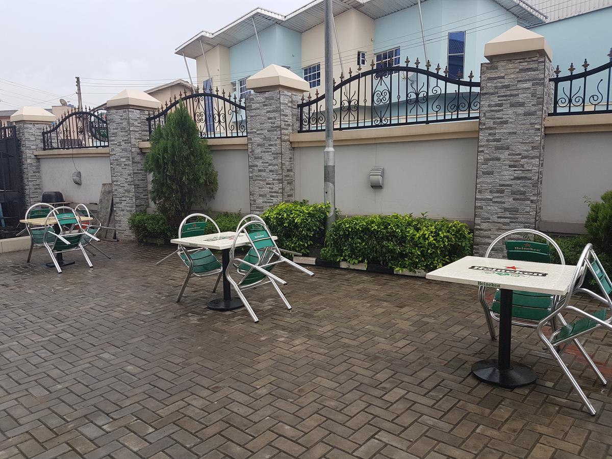 Royal Terrace Hotel & Towers Lagos Exterior foto
